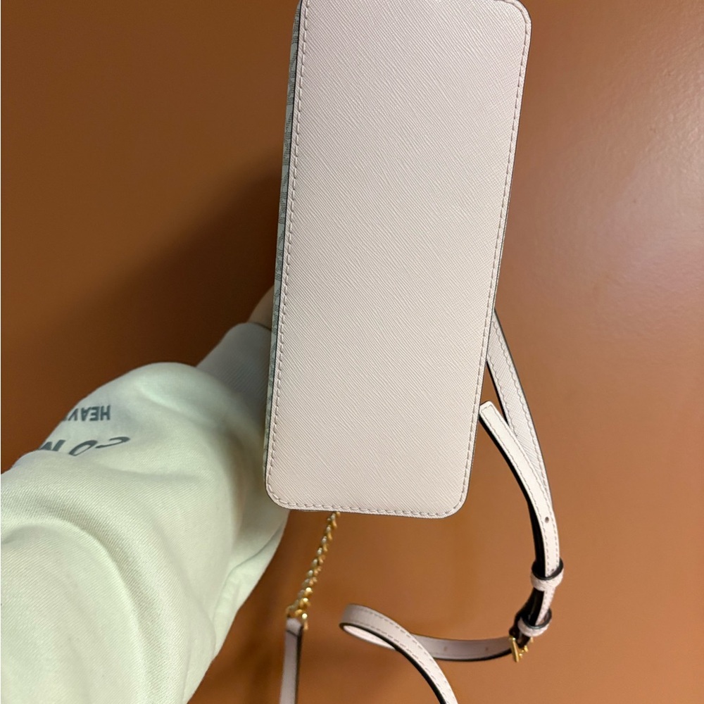 Michael Kors Signature blush cream and Gold Crossbody Bag - Picture 6 of 8